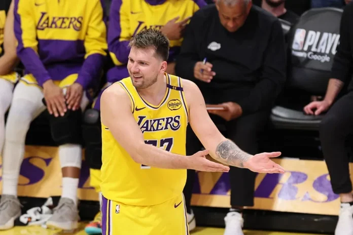 Luka Doncic se pierde playoffs por lesión.