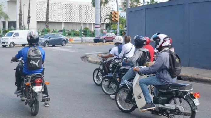 Pandillas de motoristas en calles de RD