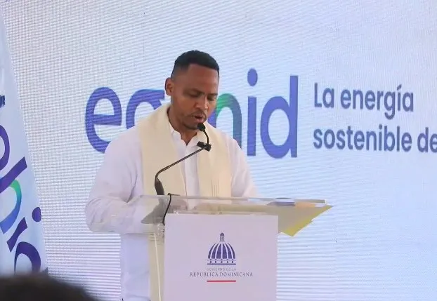 Párroco elogia liderazgo de Abinader en crisis.