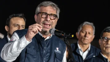 Jefe electoral de Perú renuncia por fallas