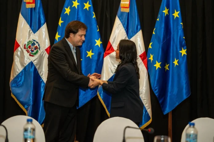 Cooperación internacional en lucha antidrogas