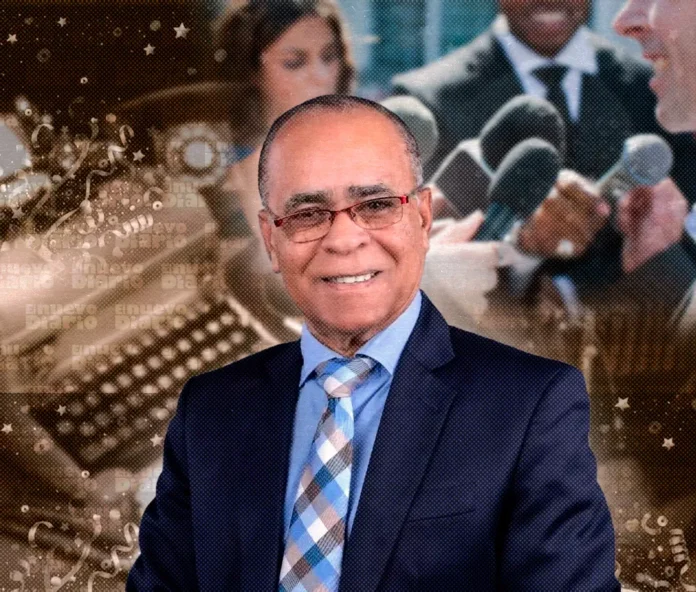 Ramón López Ynoa felicita a secretarias