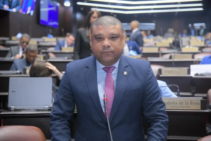 Diputado Ramón Raposo aboga por El Higüero.