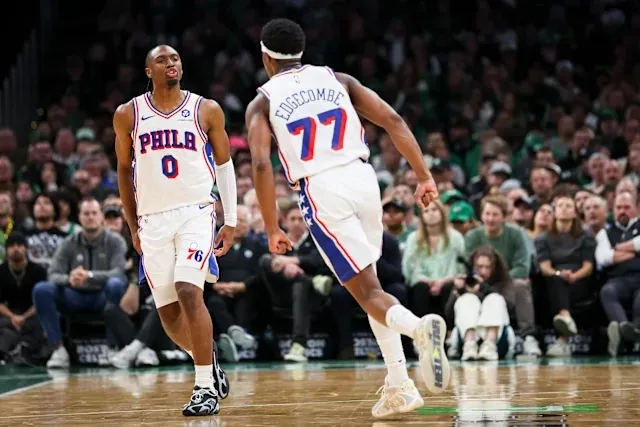 Sixers triunfan sobre Celtics en playoffs.