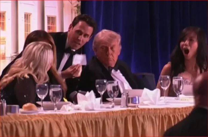 Mentalista Oz Pearlman junto a Trump.