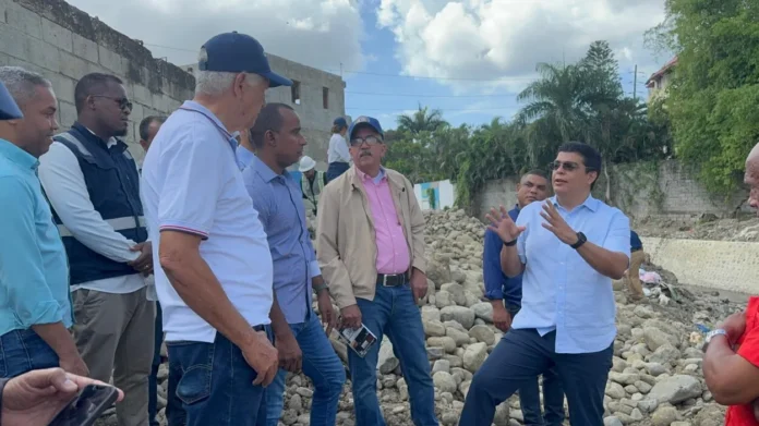 Supervisión de saneamiento en cañadas.