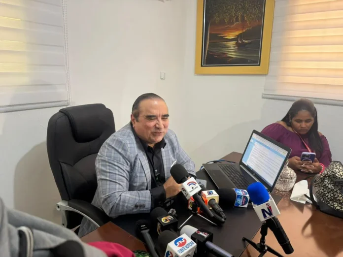 Víctor Pavón critica rendición de cuentas municipal.