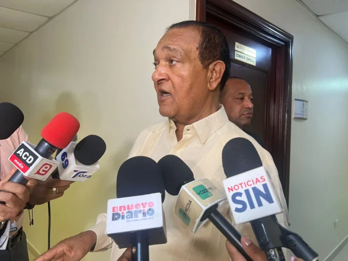 Debate sobre exoneraciones vehiculares en Congreso.