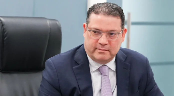 Gobierno dominicano consulta para enfrentar crisis.