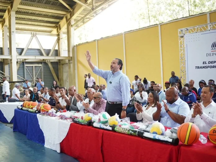 Inauguración de Juegos Interescolares en Los Alcarrizos