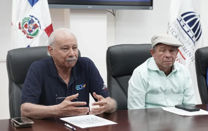 Evaluación docente normalizada en Santo Domingo.