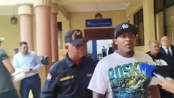 Joven se entrega por homicidio en Santiago