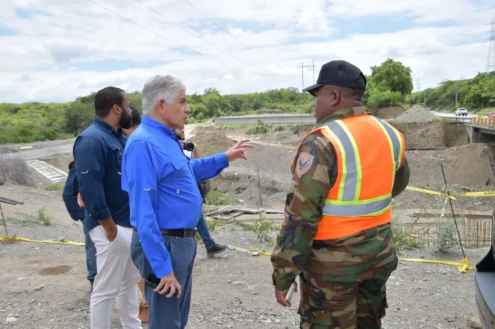 Intervención tras derrumbe en Ocoa.