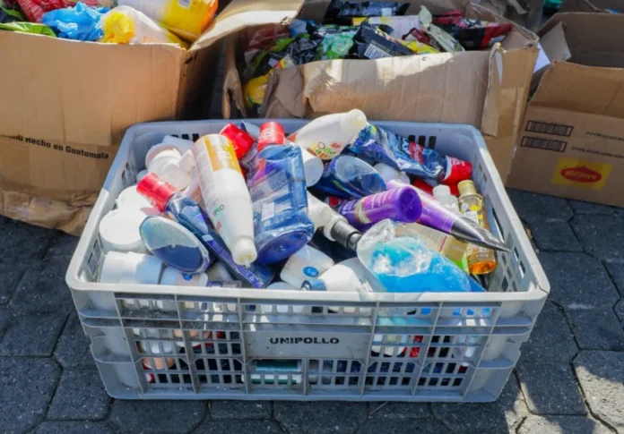 Desmantelamiento de centro de carne podrida.