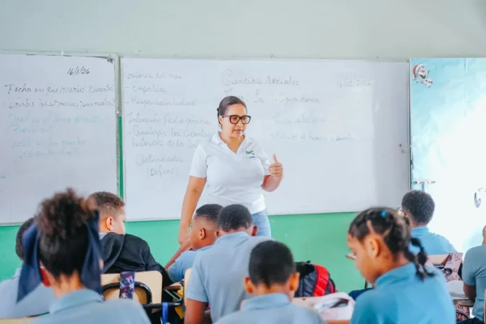 Sexta fase de evaluación docente en RD