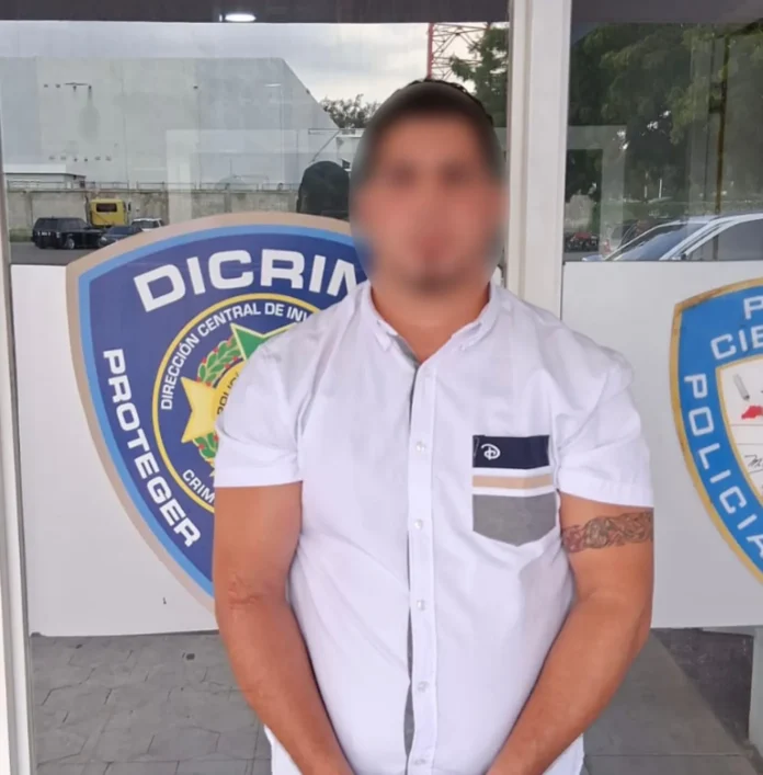 Arresto de El Rubio por robo en Santiago