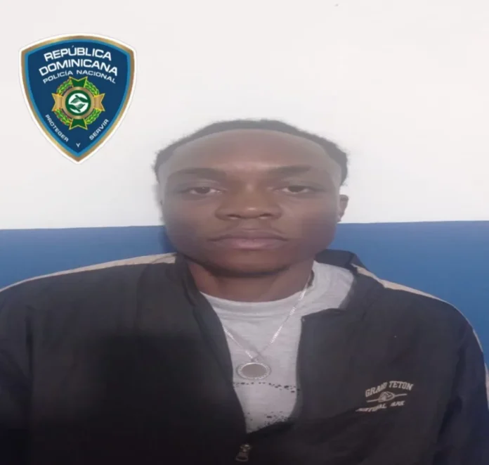 Detención de hombre con réplica de arma.