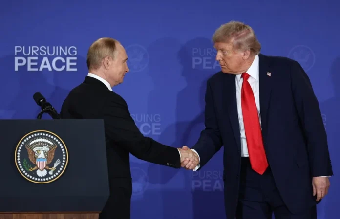 Putin y Trump discuten programa nuclear iraní.