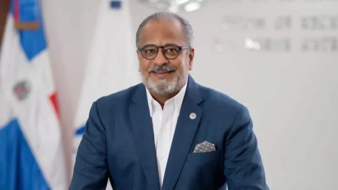 Orientación para regularización de migrantes dominicanos