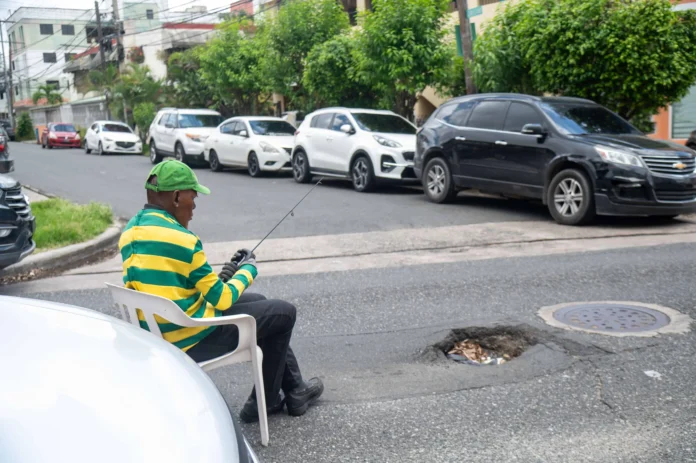 Hoyo peligroso en la calle Doctor Delgado