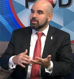 Boris de León propone mantener cesantía laboral.