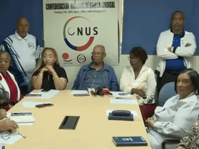 Enfermeras en huelga por mejores condiciones.