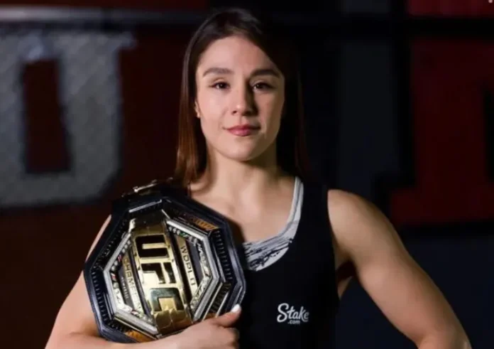 Alexa Grasso promueve valores en jóvenes.
