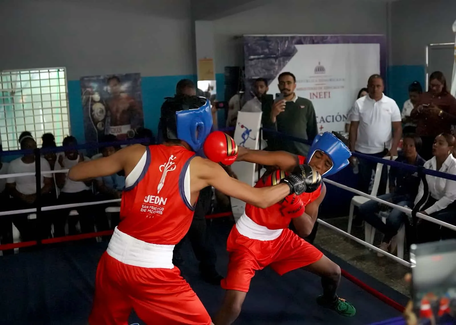 Rescate del club de boxeo en Capotillo