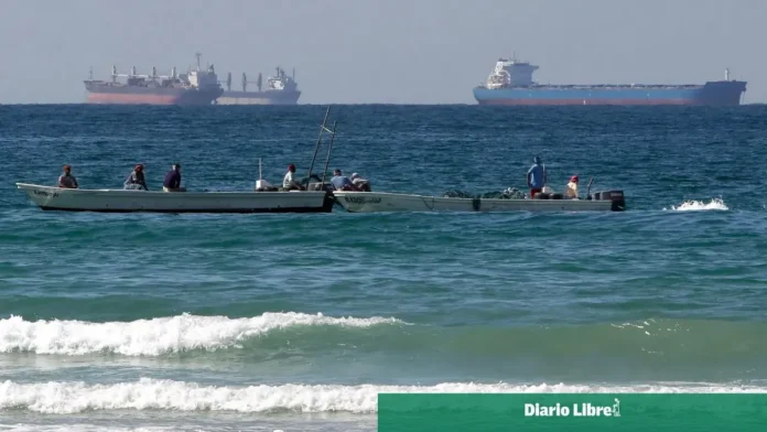 Irán advierte sobre cierre del estrecho de Ormuz.