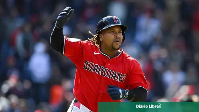 José Ramírez conecta jonrones en Cleveland.