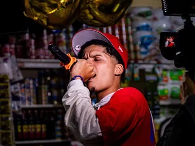 King Plaza telonero de Pavel Núñez.