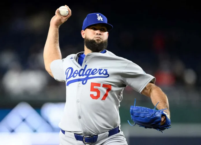 Luis García regresa al béisbol profesional.