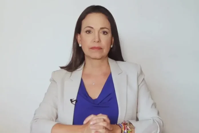 Machado critica a Petro por violencia en Venezuela