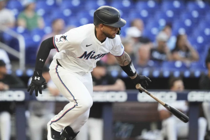 Marlins ganan a Cardenales con Ramírez destacado.