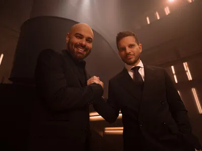 Moisés Sánchez y Los Omares en estudio.