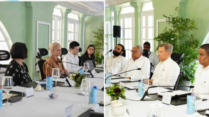 Roberto Álvarez y jefa de la ONU en Haití
