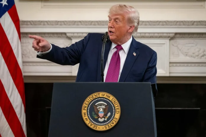 Estados Unidos bloquea embarcaciones en Ormuz.