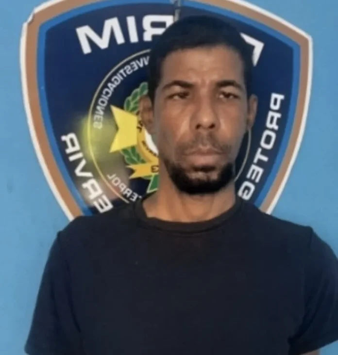Arresto por robo en escuela de Luperón