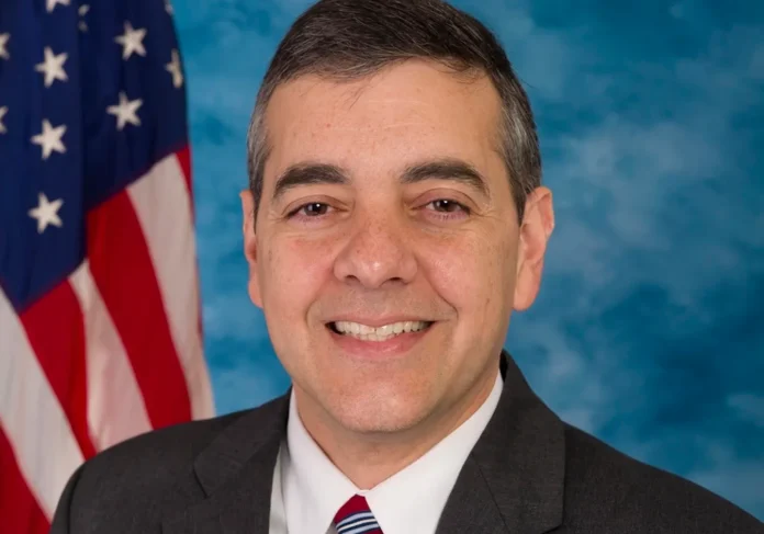 David Rivera culpable de conspiración en Miami.