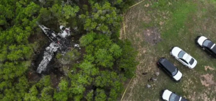 Accidente de avioneta en Texas, cinco muertos.