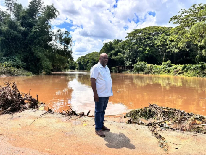 Avances en rehabilitación del puente Monte Plata