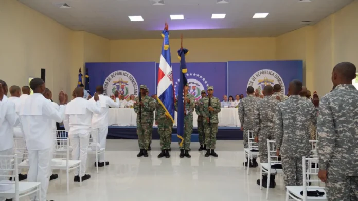 Graduación de nuevos grumetes en la Armada.