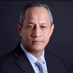 Profesionales pierden exequátur por delitos graves.