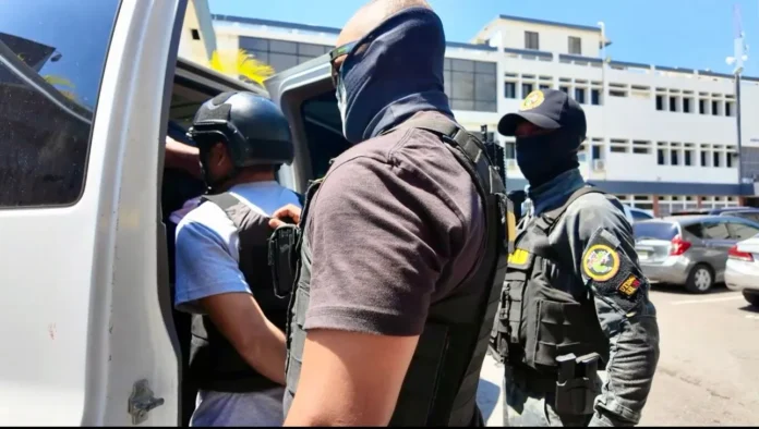 Arresto de hombres por narcotráfico en Pedernales