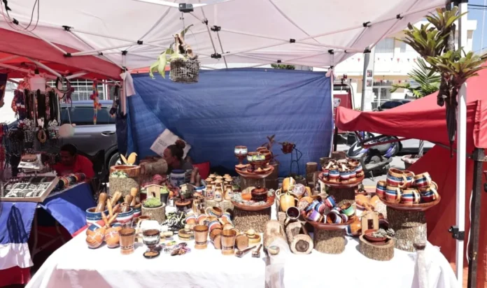 Feria primaveral en Cabrera con diversión.