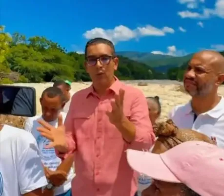 Senador Lama evalúa riesgo de desbordamiento.