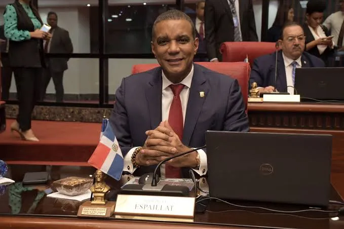 Senador Carlos Gómez pide cumplimiento de acuerdos.