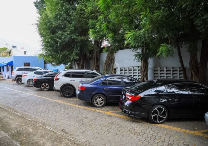 Desmantelamiento de estafas cibernéticas en Santo Domingo