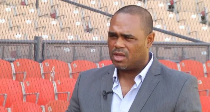 Tony Batista denuncia abandono estadio béisbol.