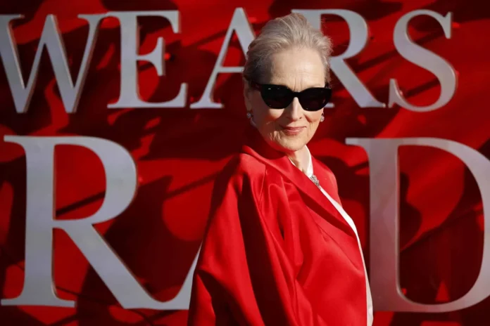 Meryl Streep regresa como Miranda Priestly.
